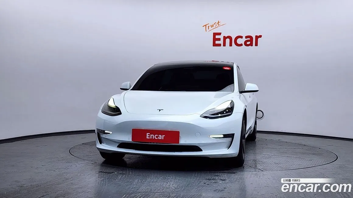 Tesla Model 3 2021 из KR, фото 2