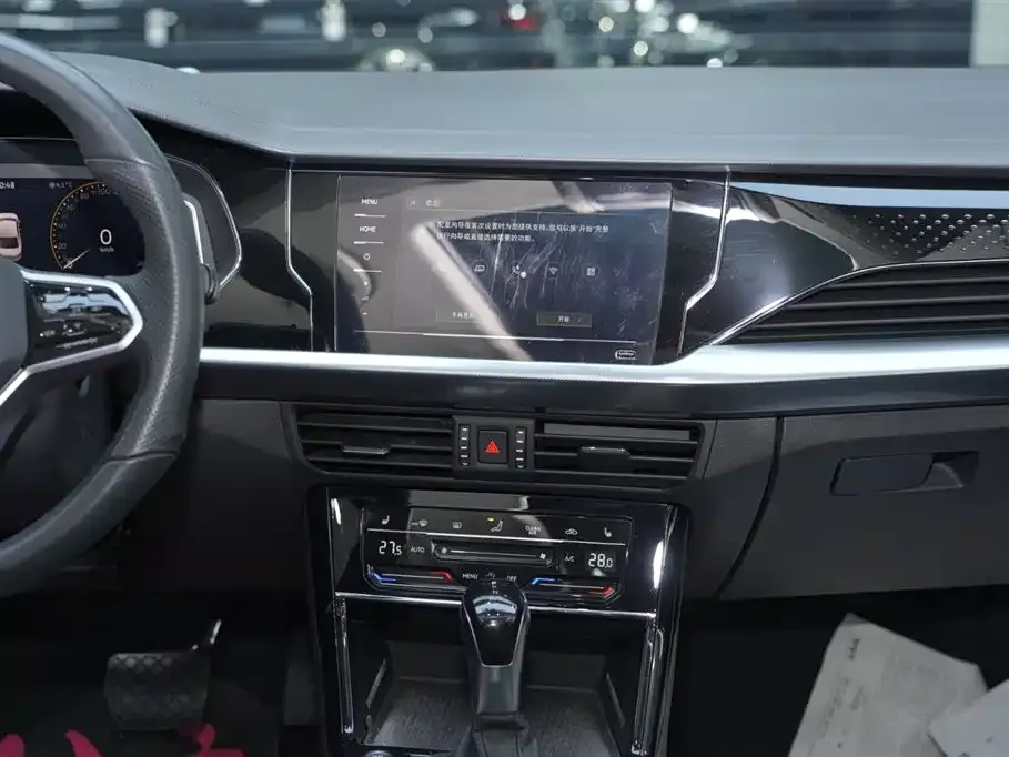 Volkswagen Passat 2023 из CN, фото 2