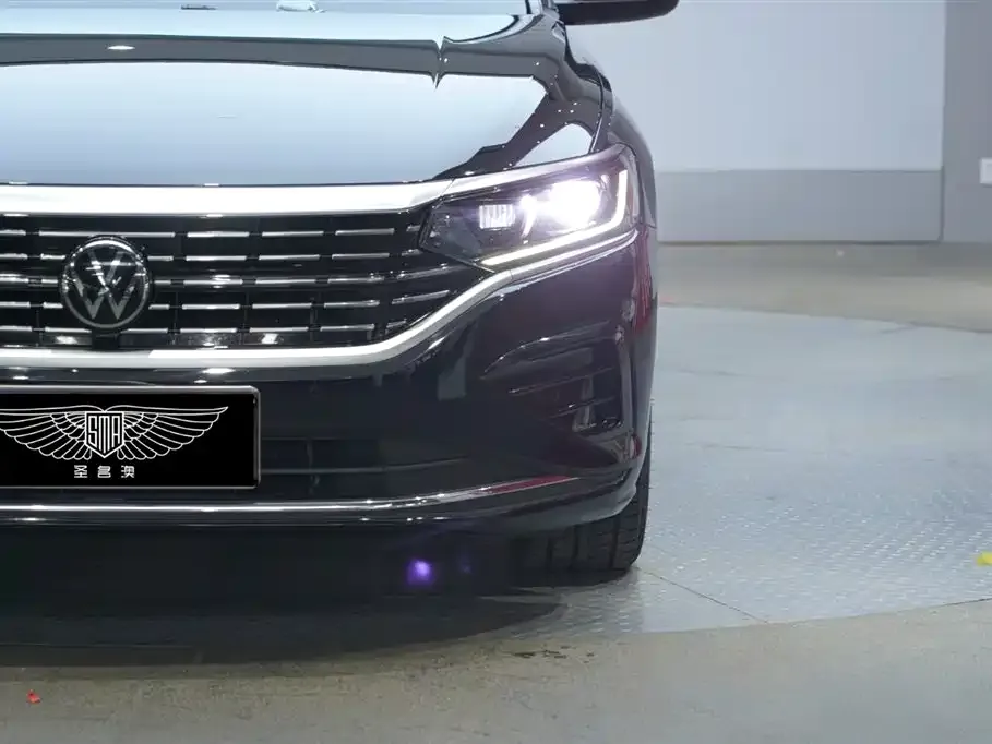 Volkswagen Passat 2023 из CN, фото 7