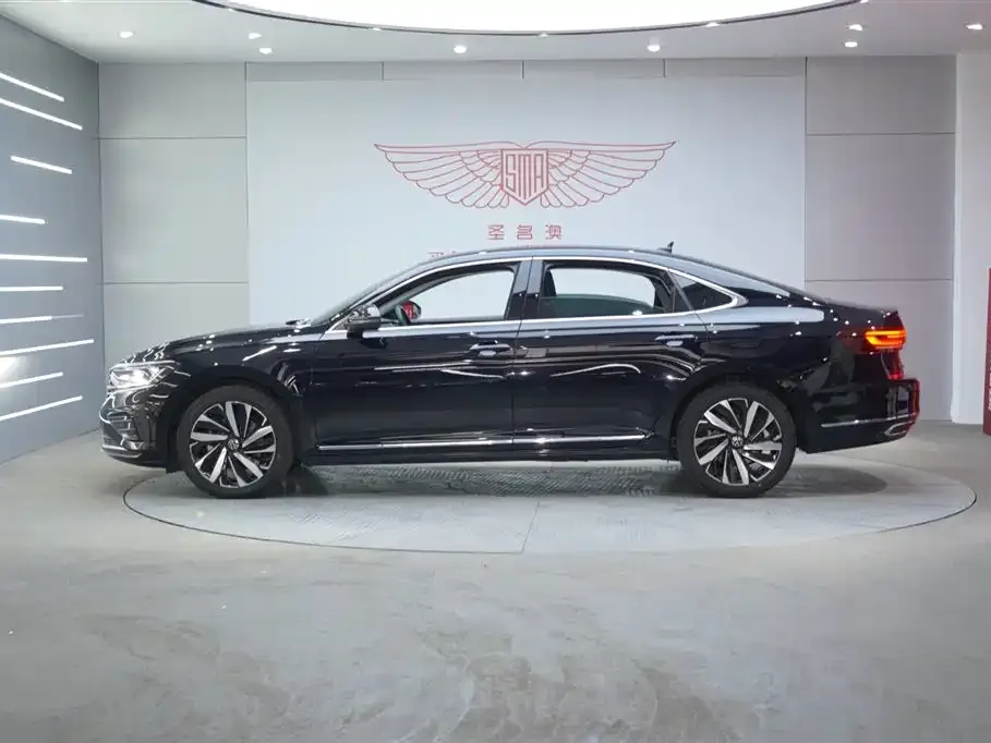 Volkswagen Passat 2023 из CN, фото 4