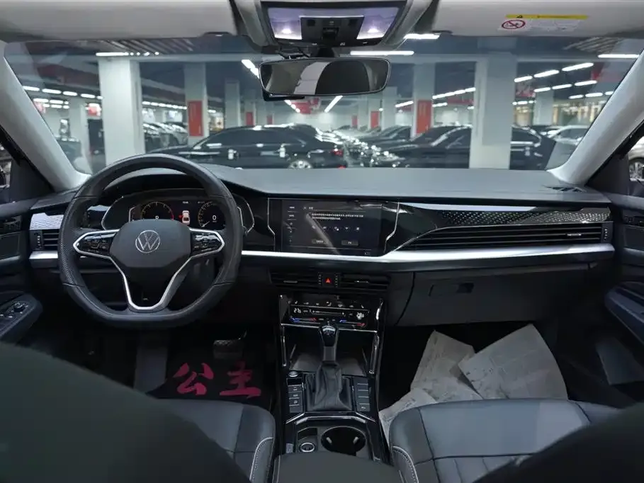 Volkswagen Passat 2023 из CN, фото 10