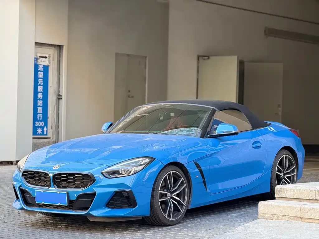 BMW Z4 — фото 1