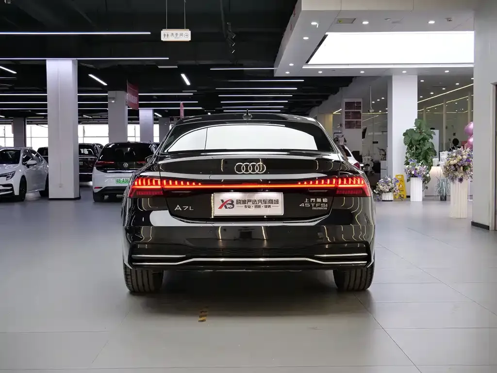Audi A7L 2024 из CN, фото 6