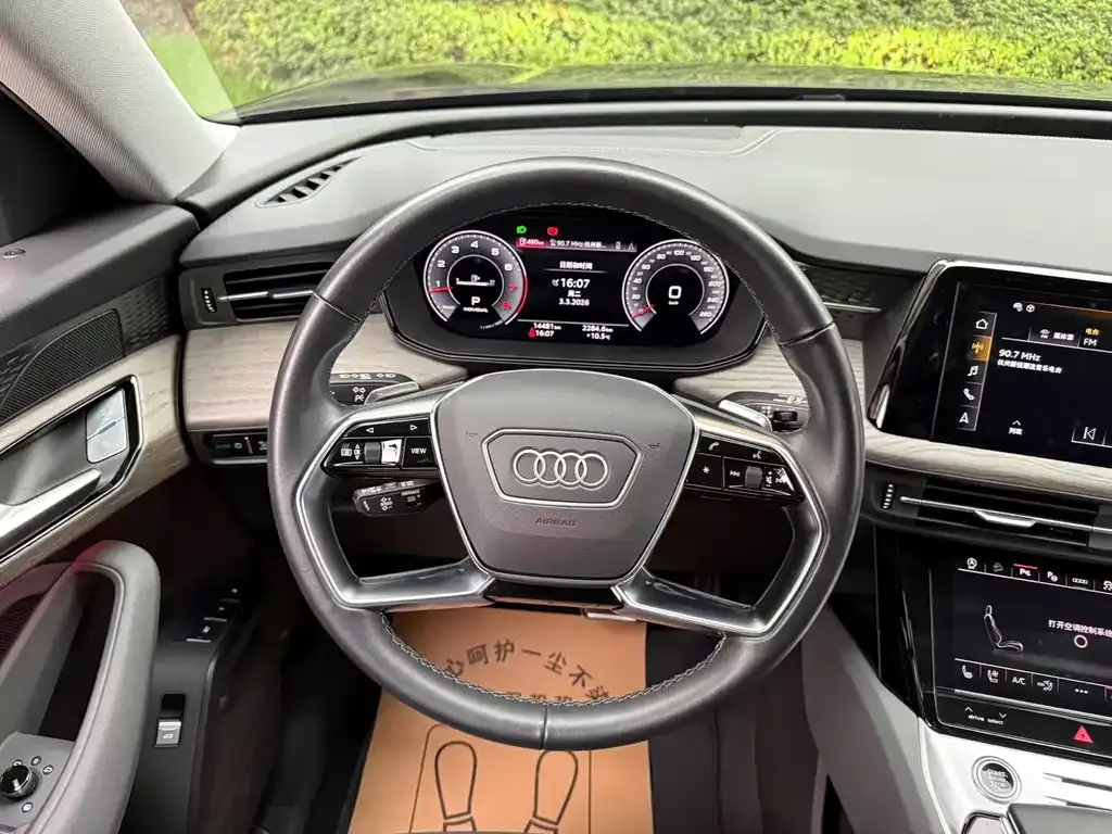 Audi Q6 2023 из CN, фото 7