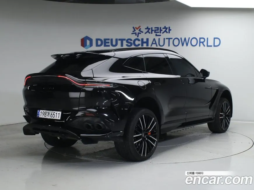 Aston Martin DBX 2023 из KR, фото 9