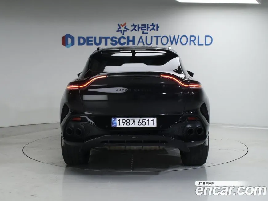 Aston Martin DBX 2023 из KR, фото 2