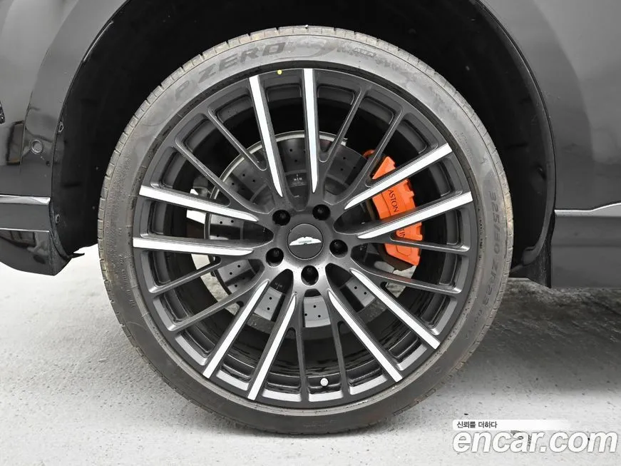 Aston Martin DBX 2023 из KR, фото 7