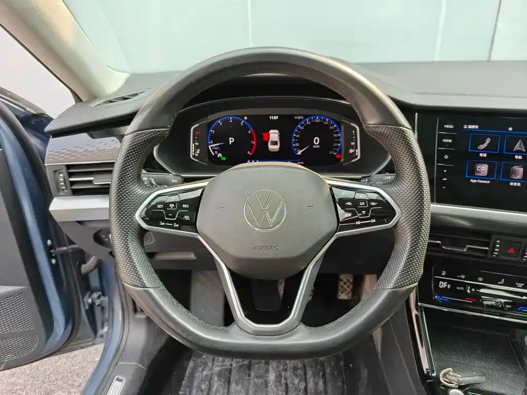 Volkswagen Passat — фото 5