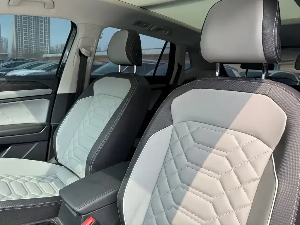 Volkswagen Tayron 2023 из CN, фото 10