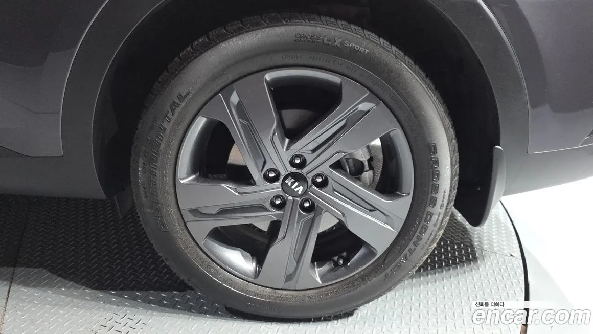Kia Sorento — фото 9