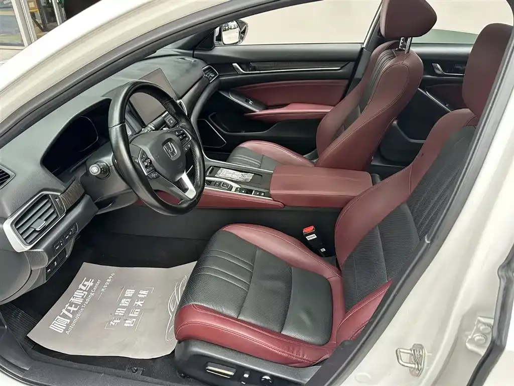 Honda Inspire 2023 из CN, фото 10