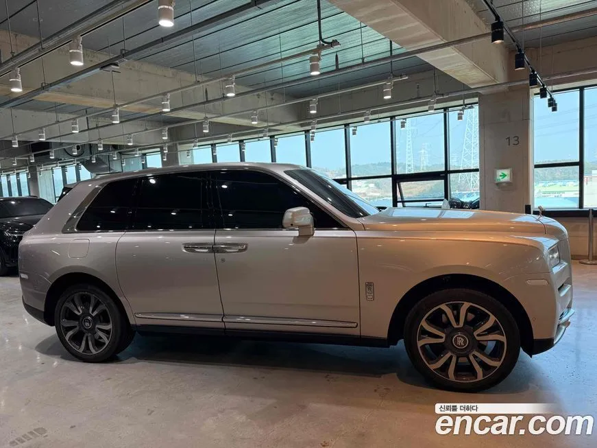 Rolls-Royce Cullinan 2021 из KR, фото 4