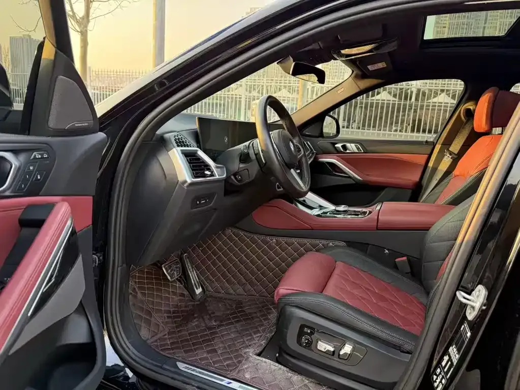 BMW X6 2024 из CN, фото 2