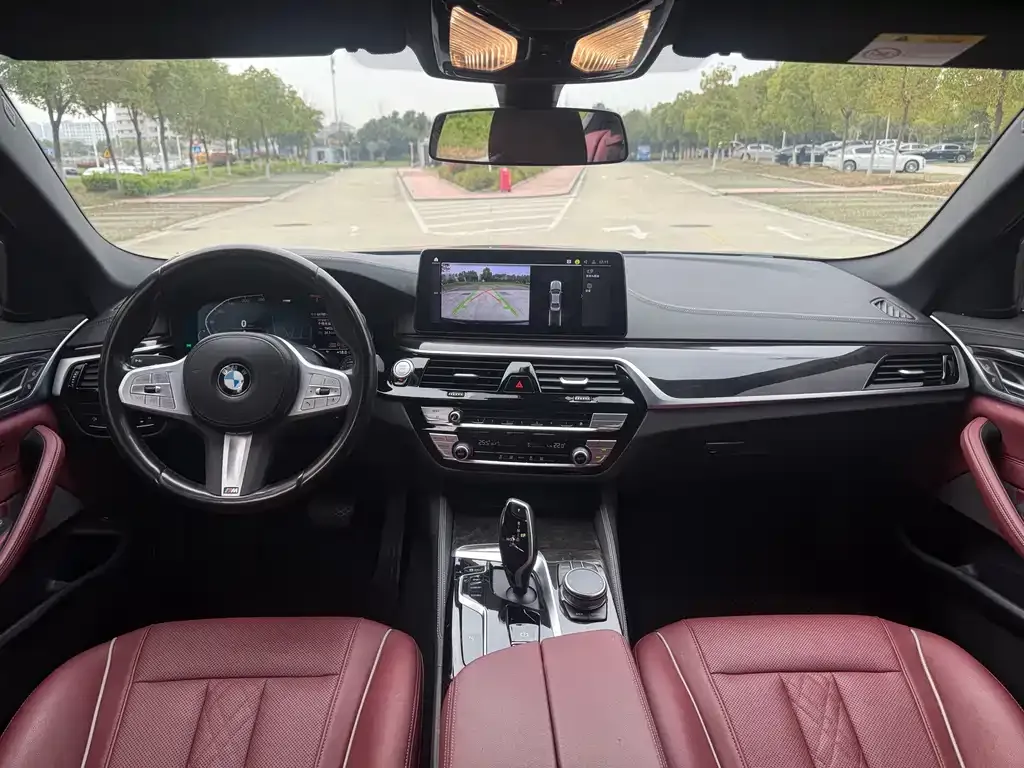 BMW 5 Series — фото 4