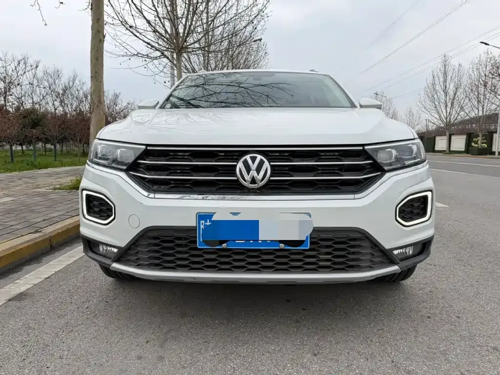 Volkswagen T-Roc — фото 10