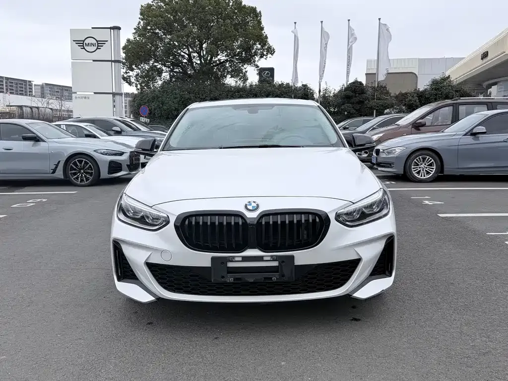 BMW 1 Series 2022 из CN, фото 8