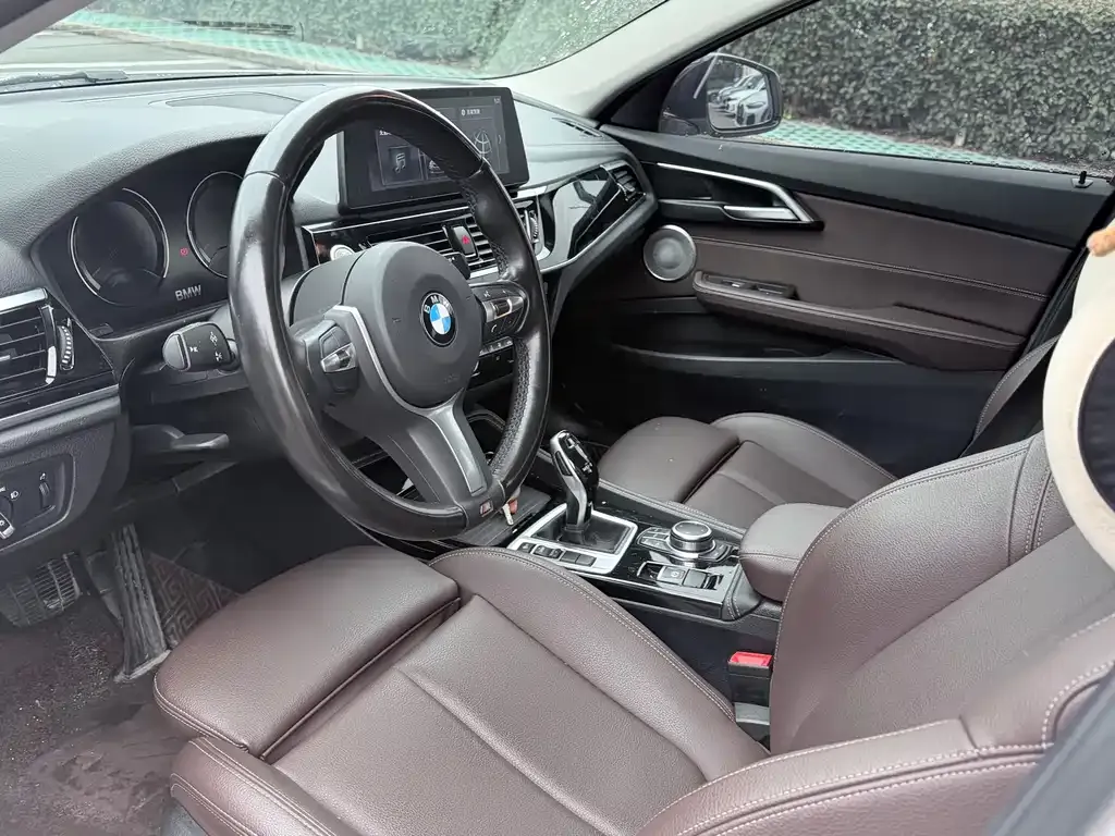 BMW 1 Series 2022 из CN, фото 3