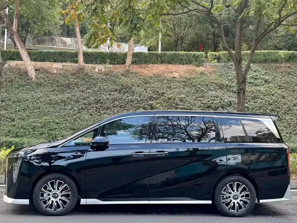GAC Motor Trumpchi E9 — фото 3