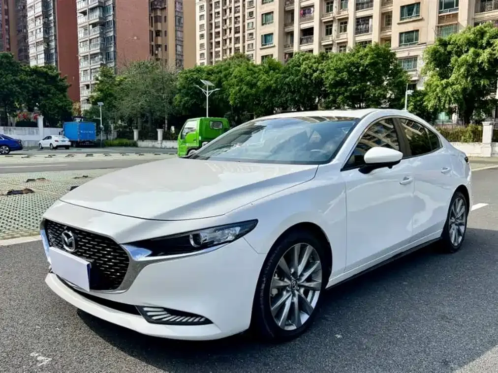 Mazda 3 Axela 2021 из CN, фото 1