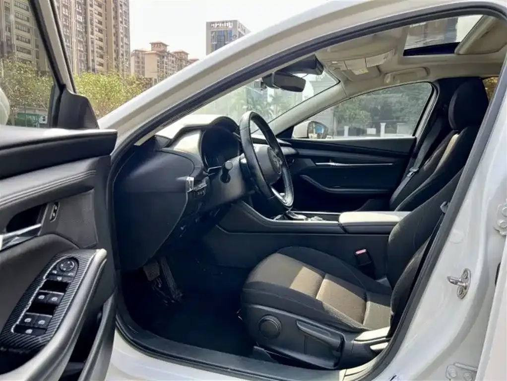 Mazda 3 Axela 2021 из CN, фото 6