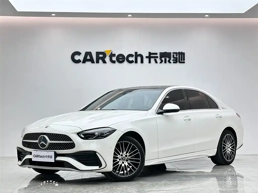 Mercedes-Benz C-Class — фото 1