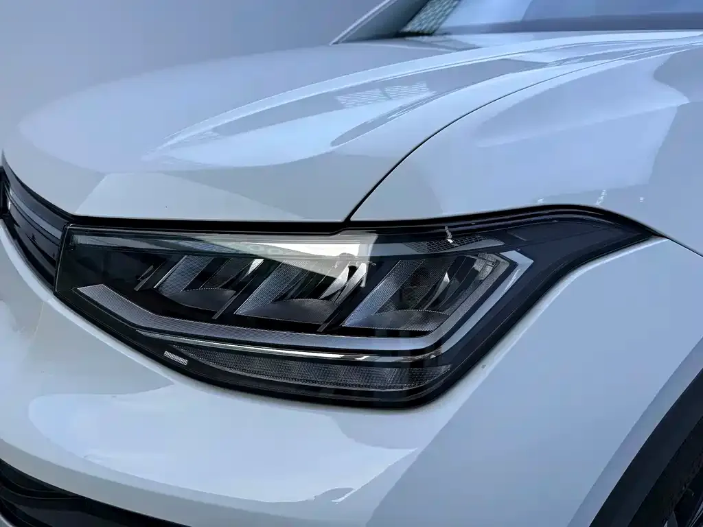 Volkswagen Tharu — фото 2