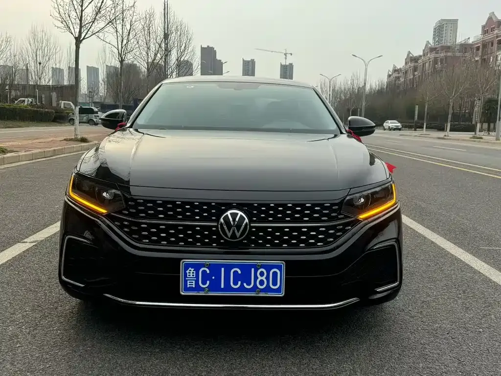 Volkswagen Passat — фото 2