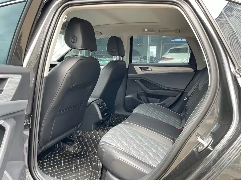 Volkswagen Sagitar 2025 из CN, фото 3
