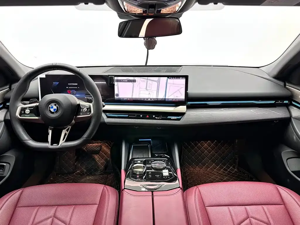 BMW 5 Series — фото 10