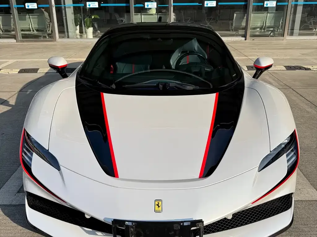 Ferrari SF90 2021 из CN, фото 1