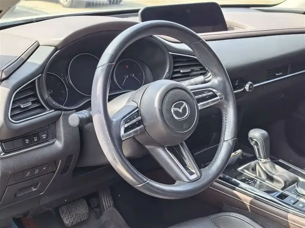Mazda CX-30 — фото 3