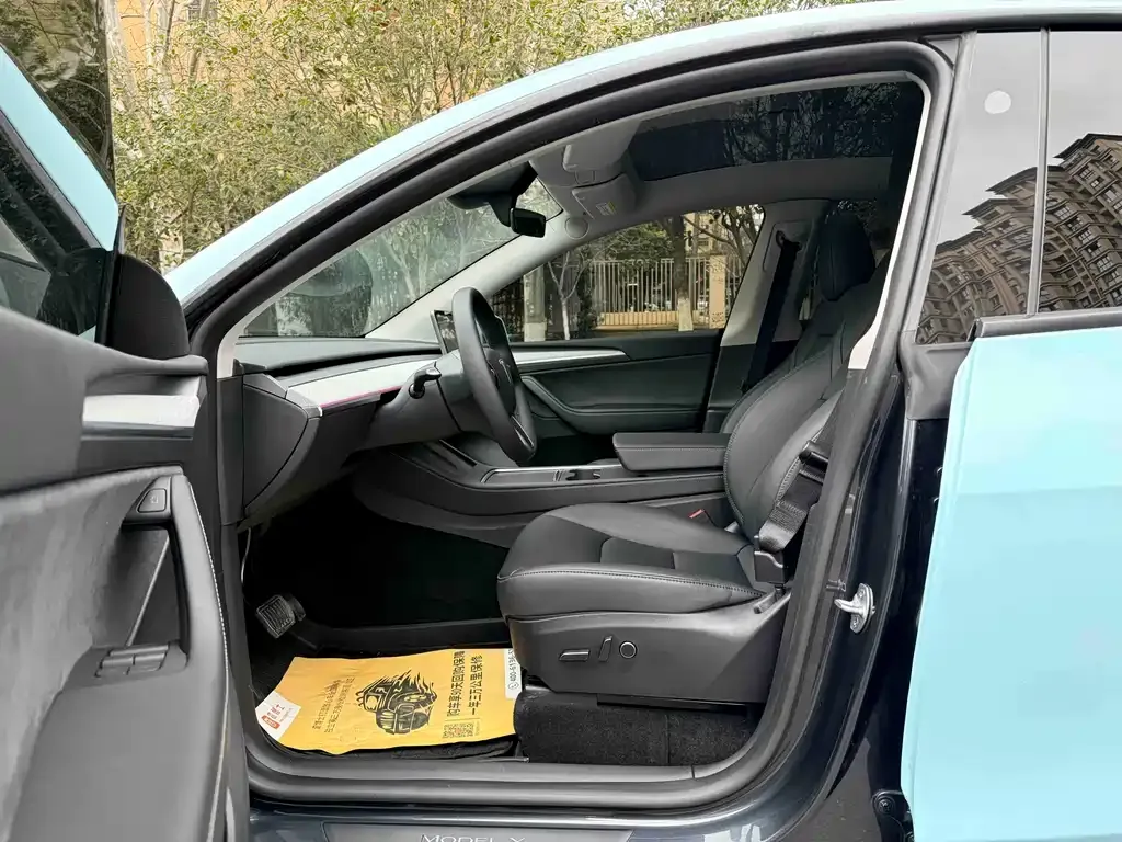 Tesla Model Y 2024 из CN, фото 8