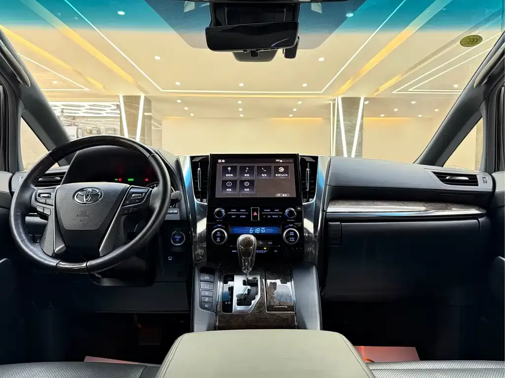 Toyota Vellfire 2022 из CN, фото 8
