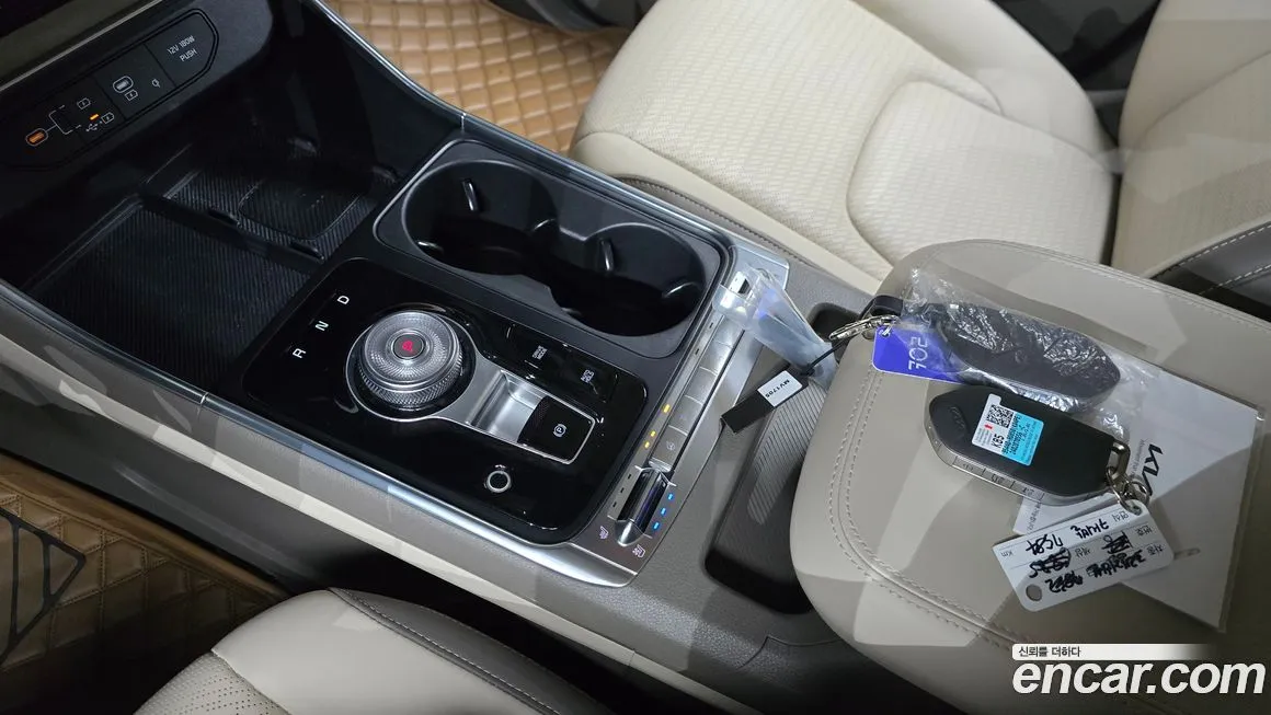 Kia Carnival — фото 10
