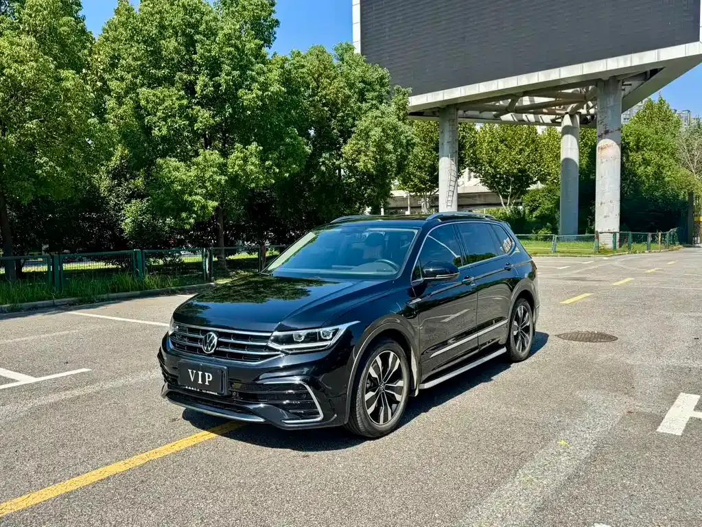 Volkswagen Tiguan L 2023 из CN, фото 1