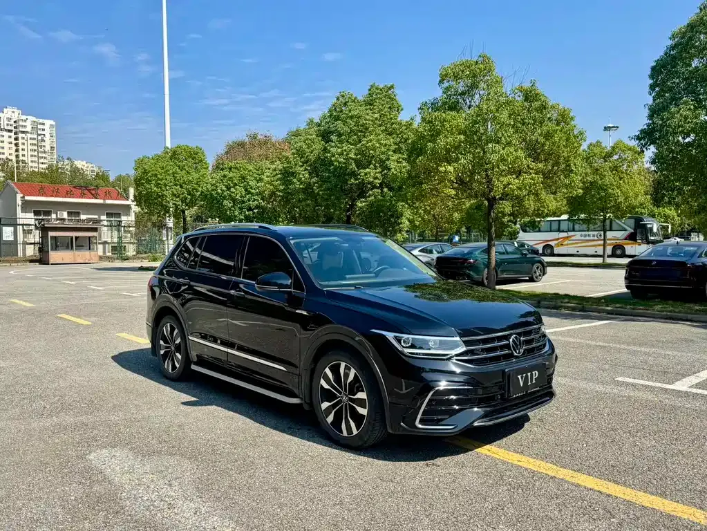 Volkswagen Tiguan L 2023 из CN, фото 4