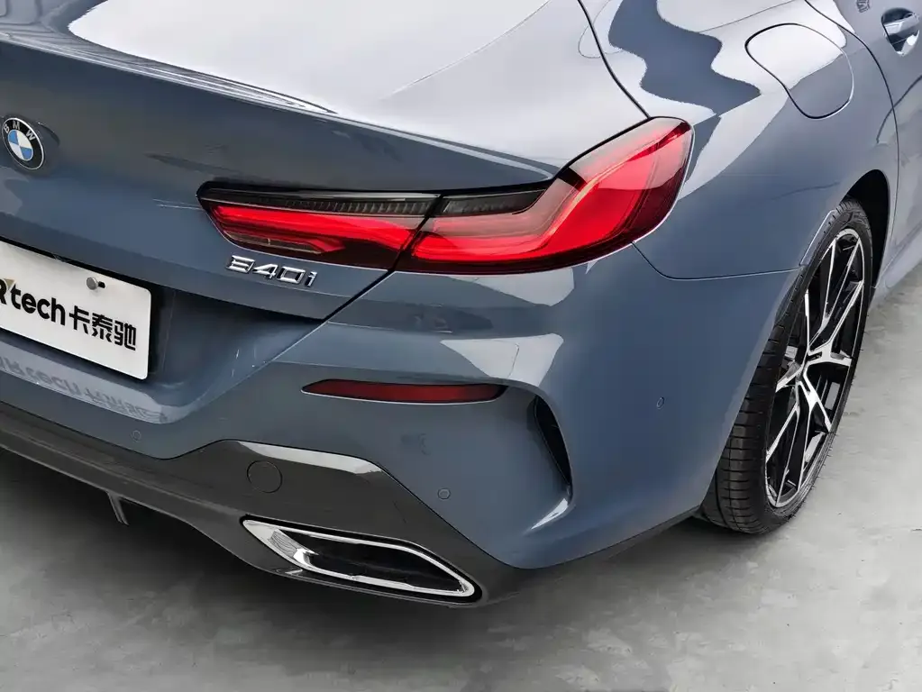 BMW 8 Series — фото 4