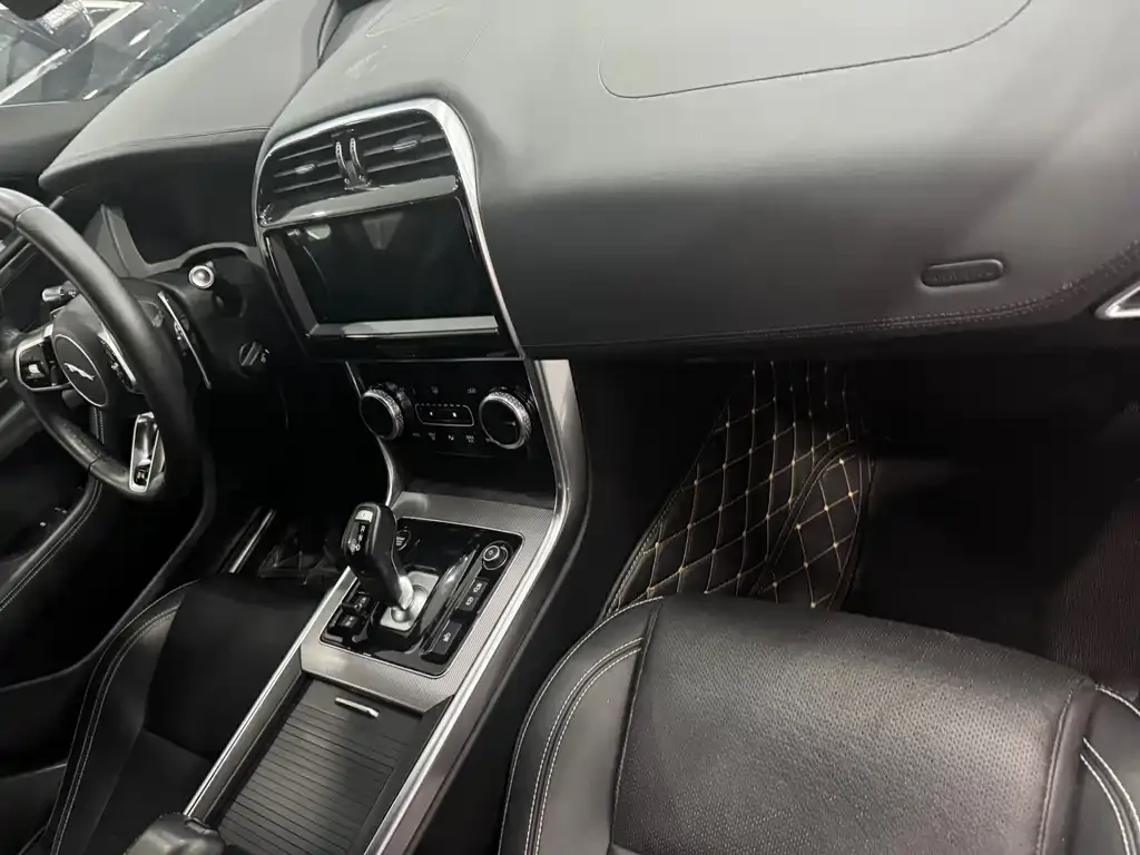 Jaguar XEL 2021 из CN, фото 7