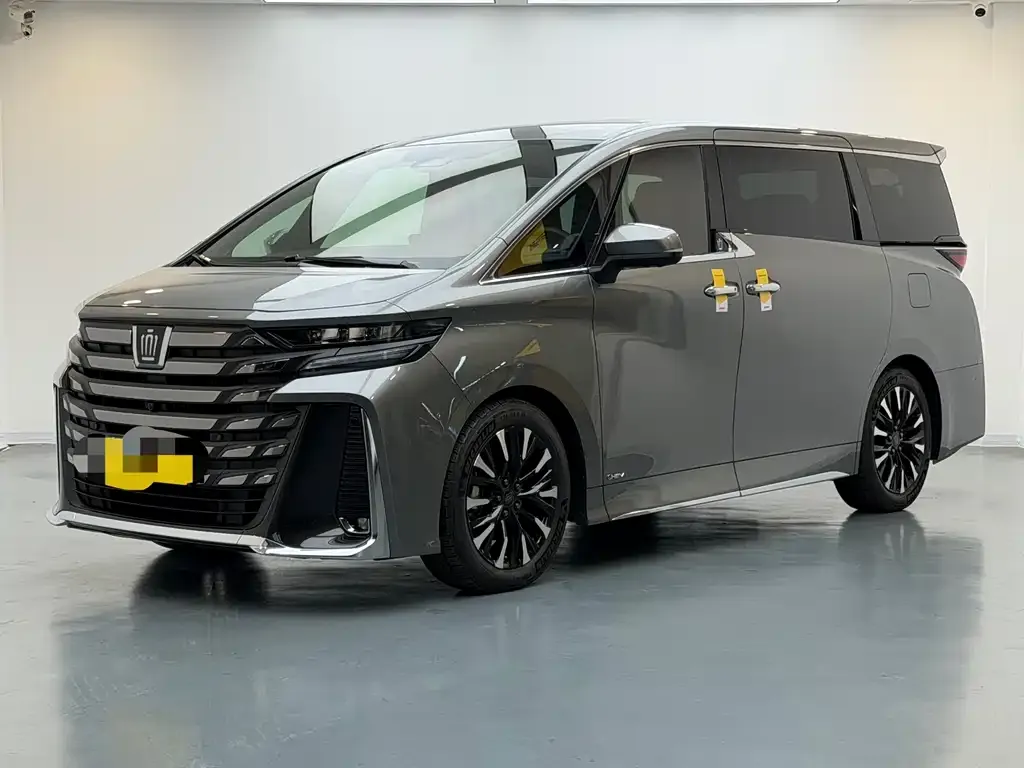 Toyota Vellfire 2024 из CN, фото 1