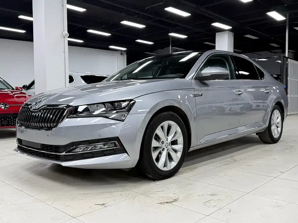 Skoda Superb 2022 из CN, фото 1