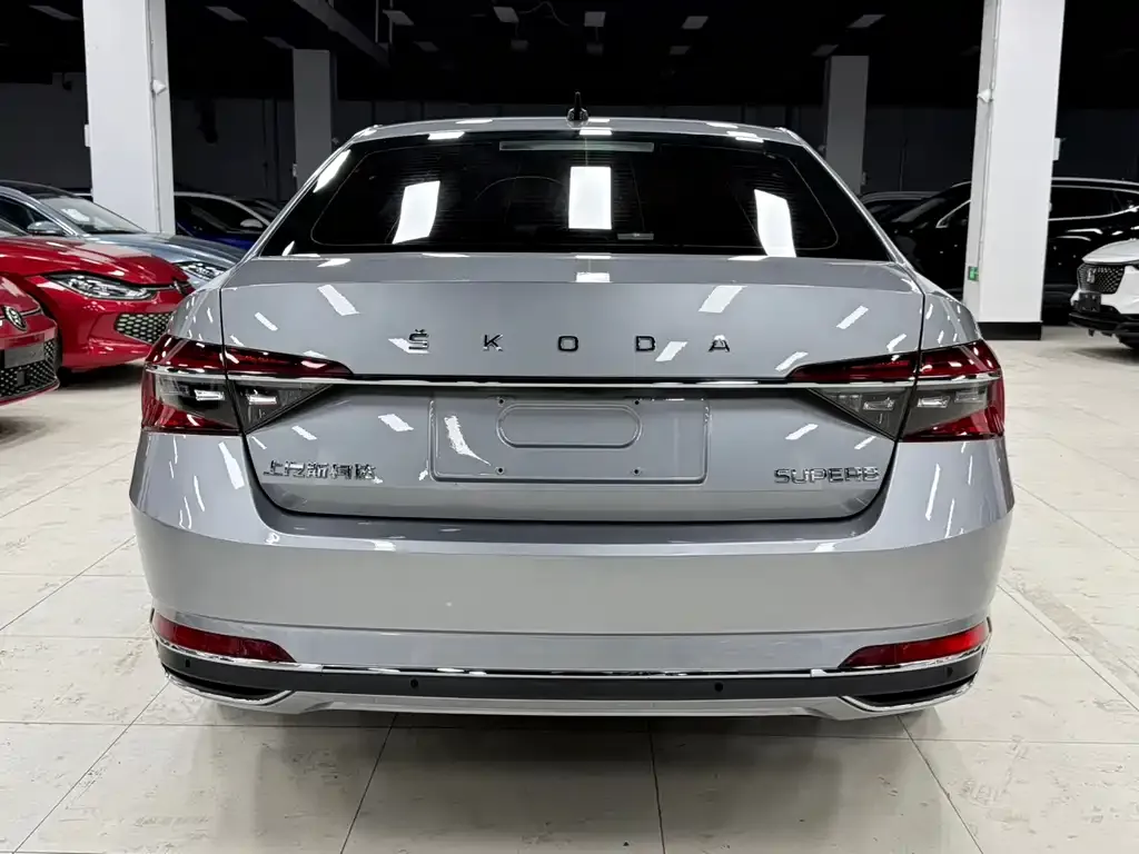 Skoda Superb 2022 из CN, фото 4