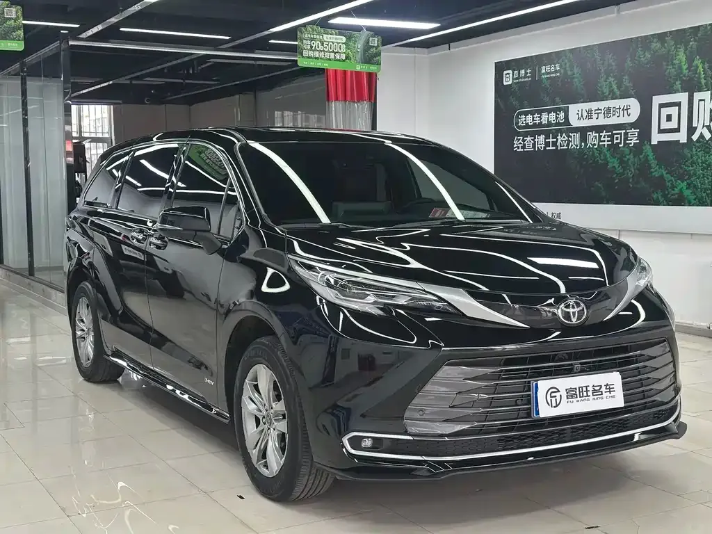 Toyota Sienna 2024 из CN, фото 10