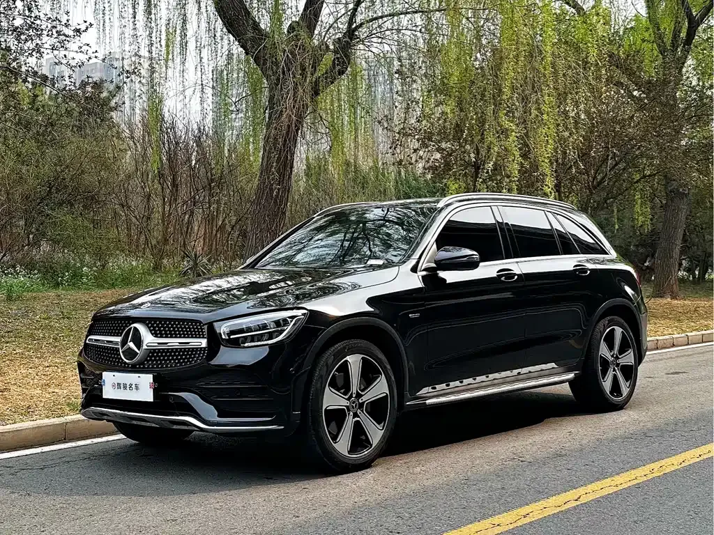 Mercedes-Benz GLC — фото 1
