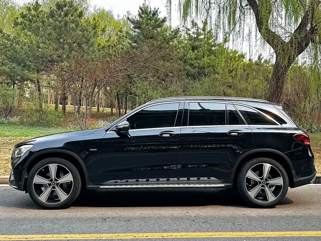 Mercedes-Benz GLC — фото 10