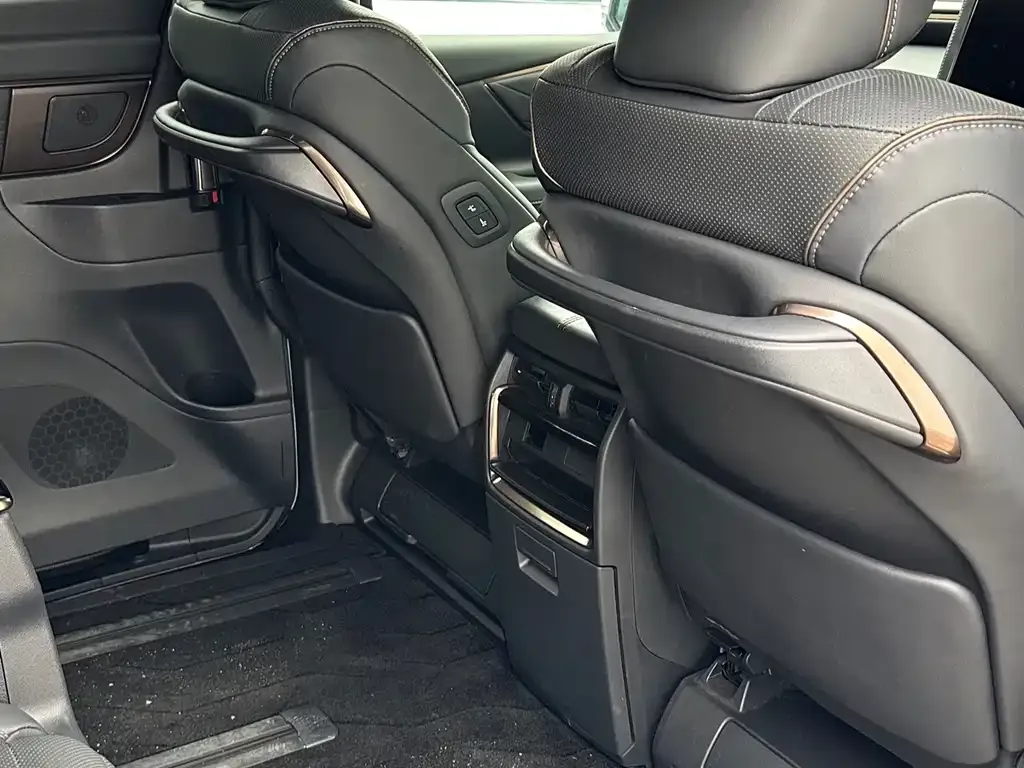 Toyota Alphard 2026 из CN, фото 9