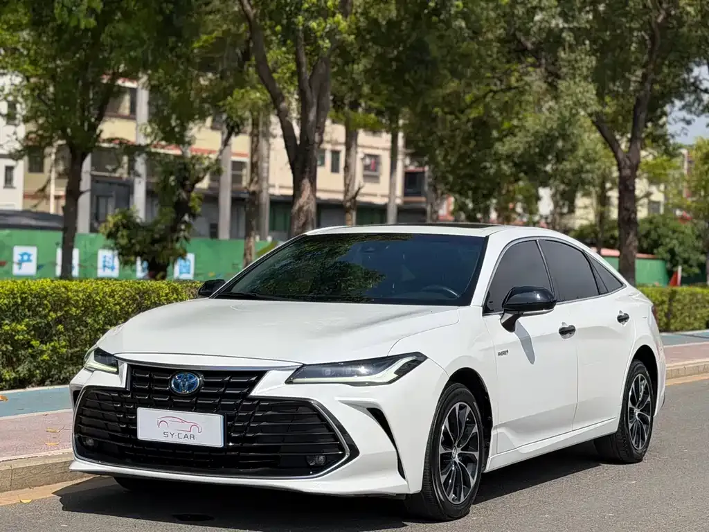 Toyota Avalon 2022 из CN, фото 1