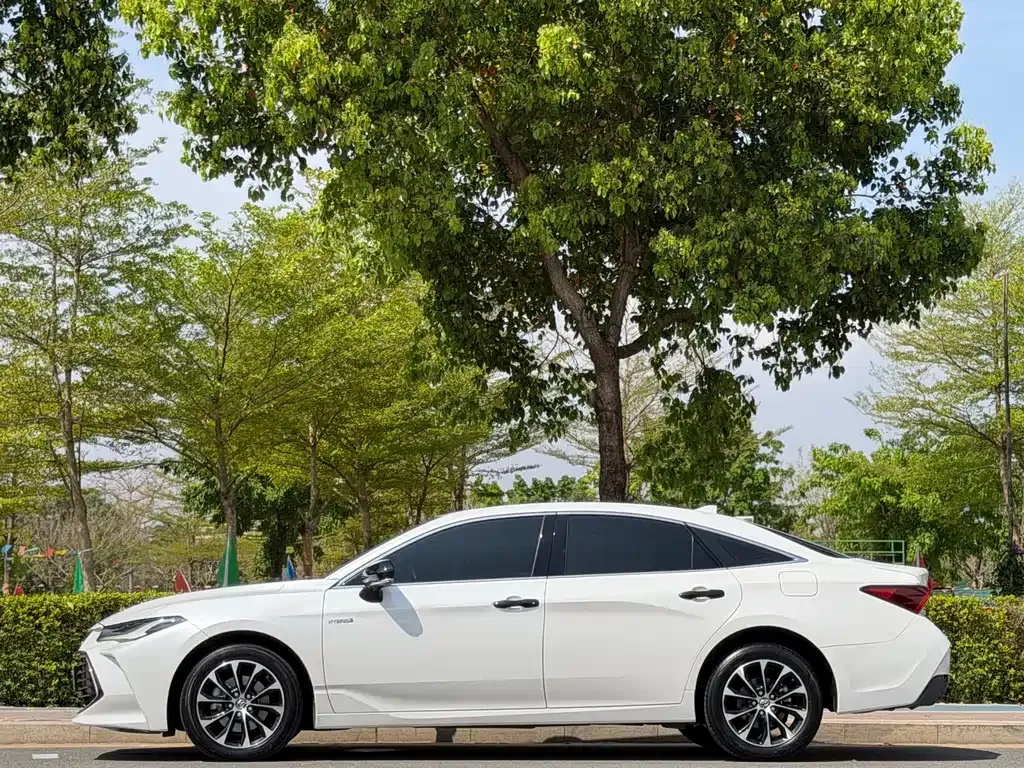 Toyota Avalon 2022 из CN, фото 10