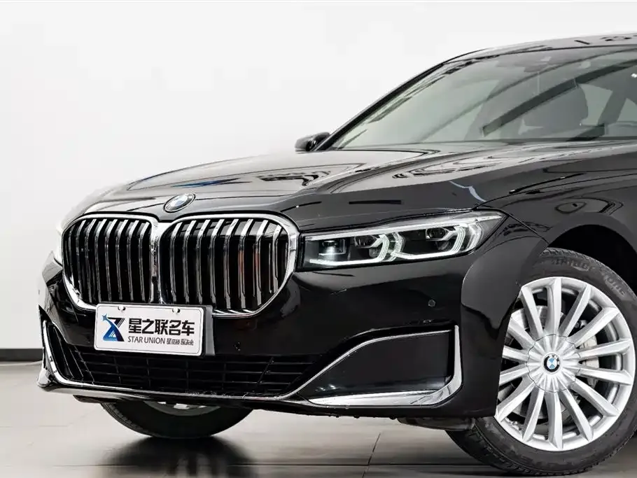 BMW 7 Series — фото 9