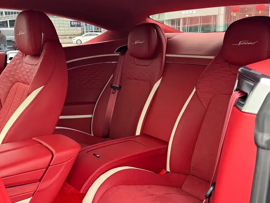 Bentley Continental PHEV 2025 из CN, фото 3