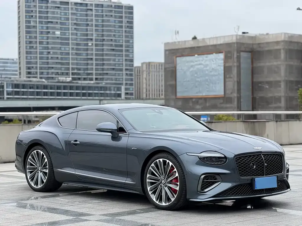 Bentley Continental PHEV 2025 из CN, фото 6
